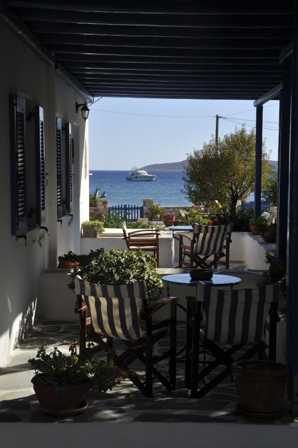 George's beach studios Alikí Exterior foto