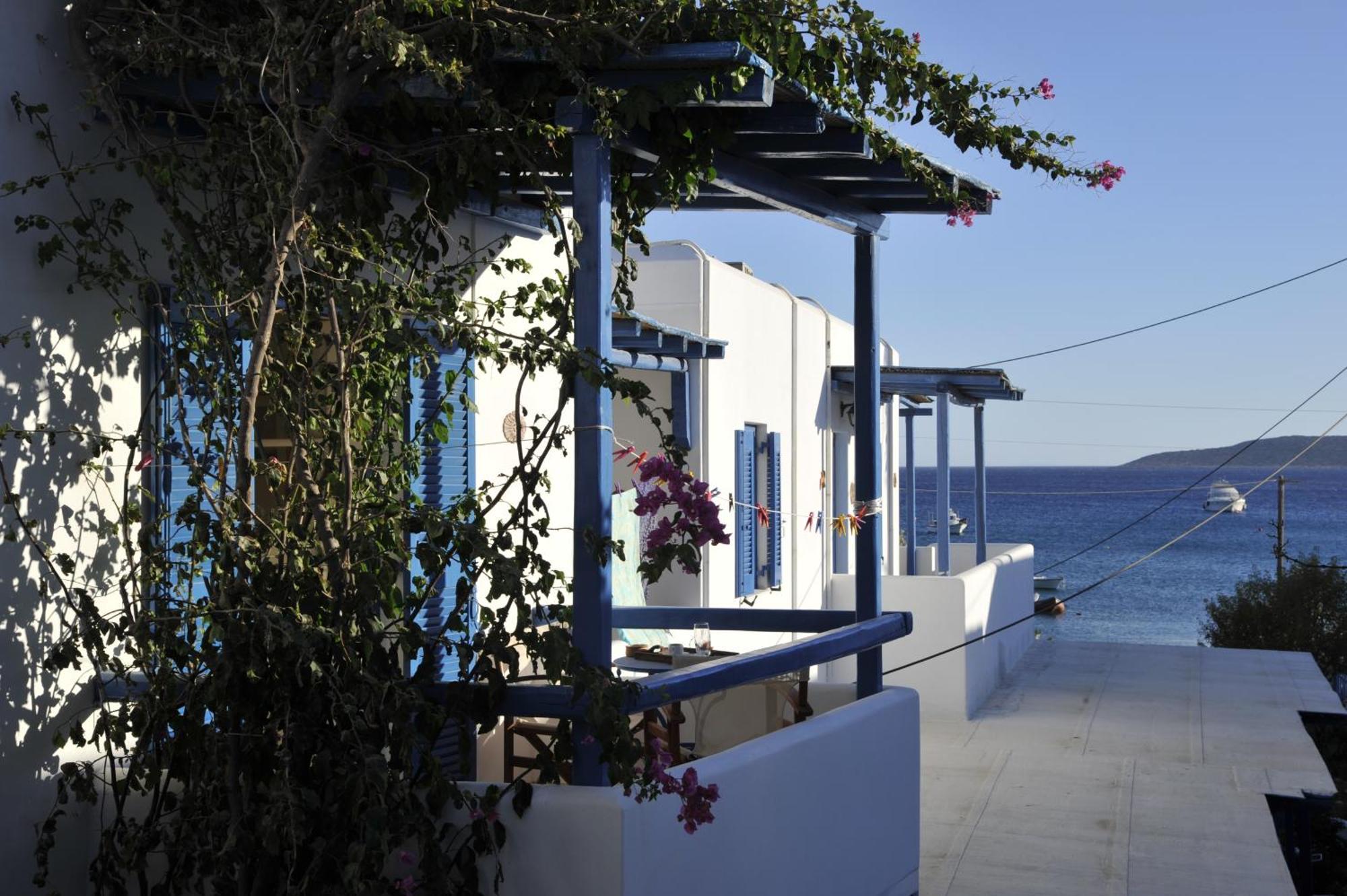 George's beach studios Alikí Exterior foto